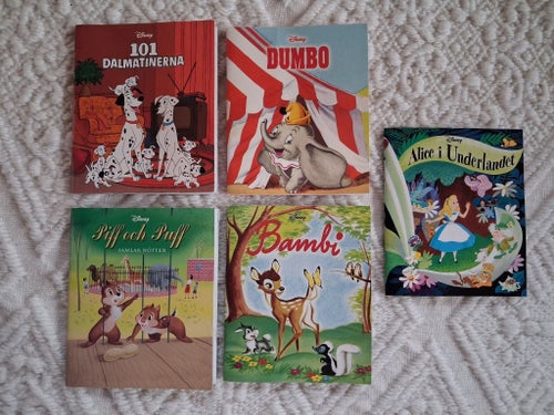 5 små Disney böcker, bambi, dumbo, Piff och Puff, 101 Dalmatinern, Alice