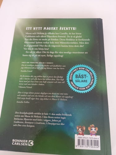 Musse och Helium bok - Den hemlighetsfulla världen/ Gjort av Camilla Brinck
