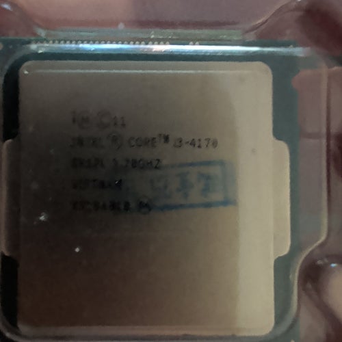 Nya 2 st Intel Core i3 Processor, 3.7 ghz. 1 st Ny Amd Athlon X4 Am4