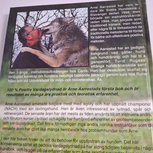 100% Positiv vardagslydnad av Aarrestad, Arne (inb) hund hundar