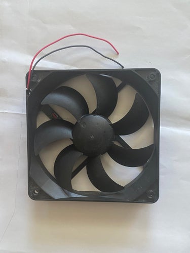 Dator Fläkten drivs med DC 12V, PLA12025B12M