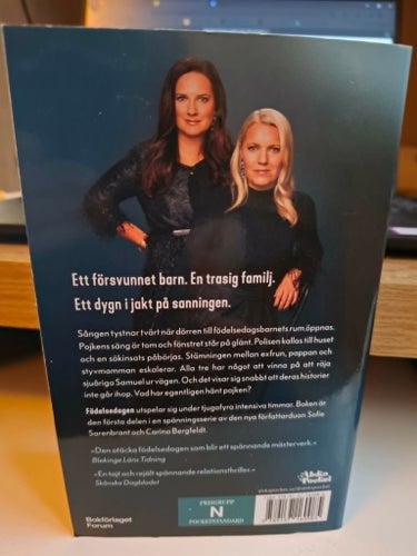 Pocket: Födelsedagen av Sofie Sarenbrant och Carina Bergfeldt, 2023