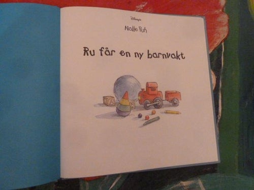 RU FÅR EN NY BARNVAKT, NALLE PUH, DISNEY, BOK