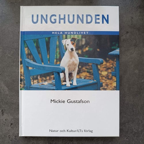 Unghunden av Mickie Gustafson Bok Hund