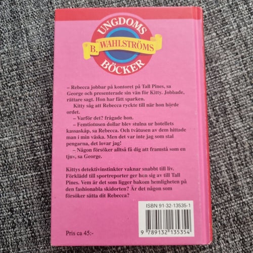 Kitty och skidortens hemlighet av Carolyn Keene, 1994