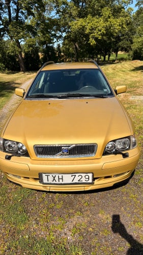 Volvo V40 T4