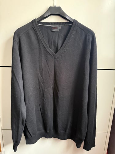 Steel svart tröja, storlek XL