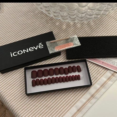 iconéve lösnaglar nya i förpackning med alla tillbehör