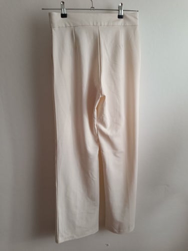 H&M vita byxor, storlek 38