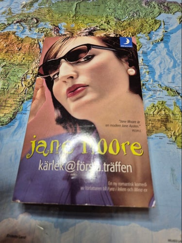 Kärlek@första.träffen av Jane Moore pocket