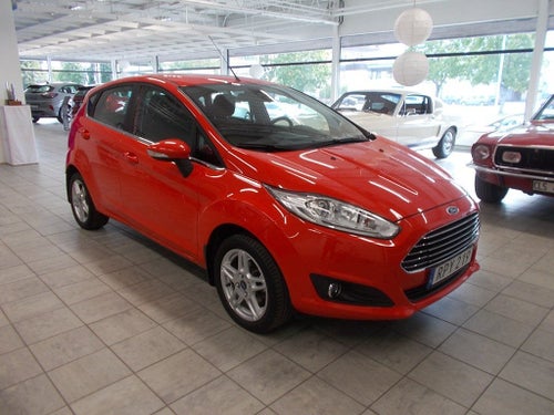 Ford Fiesta Titanium 1.0 80hk Kamremsbytt/LågSkatt/S&Vhjul