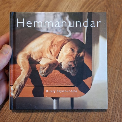 Hemmahundar av Kirsty Seymour-Ure, 2003
