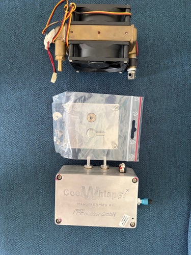 Q-TEC KS70 CPU Vattenkylare och CoolWhisper Vattenkylningssystem