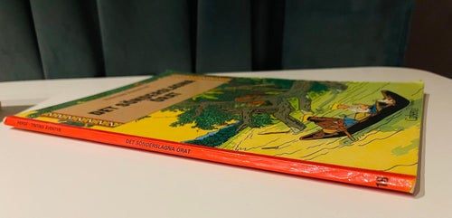 TINTIN Det sönderslagna Örat