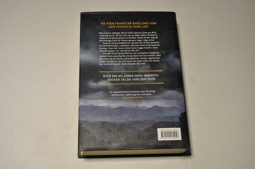 FÖRÖVARNA - Nora Roberts