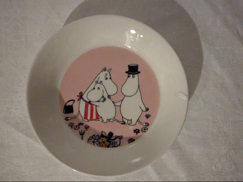 Ny Moomin Arabia Mumin tefat 15 cm Familjemys - Family Time 80-jubileumsstämpel