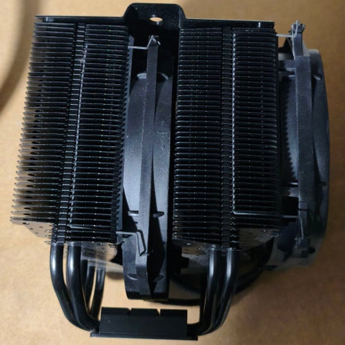 Gigabyte X399 Aorus Pro + AMD Ryzen Threadripper 2970wx + Dark Rock Pro TR4