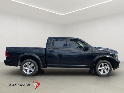 Dodge RAM 1500 Sport Black Style V8 395hk Drag Kamera Skinn