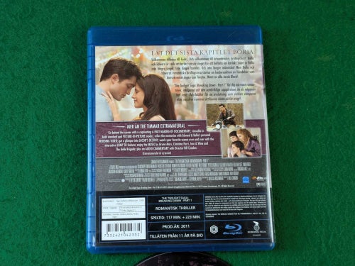 THE TWILIGHT SAGA BREAKING DAWN PART 1