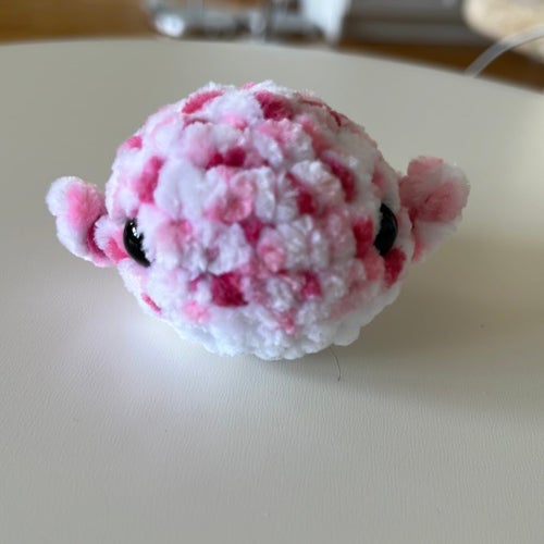 Virkad val, rosa och vit