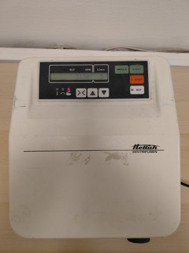 Hettich EBA 12 Centrifug