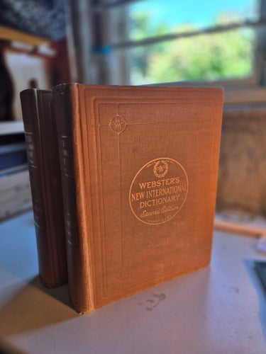 Webster's New International Dictionary, Second Edition, 1960