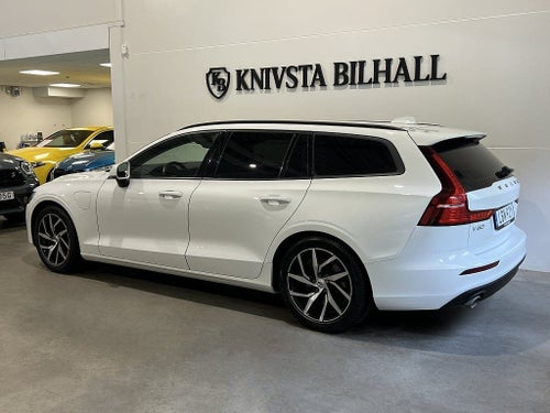 Volvo V60 T6 Recharge AWD Advanced Edition Moms Drag 341hk