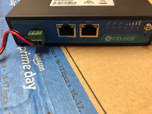 Robustel R2000-4L industriell 4G LTE trådlös OpenVPN router