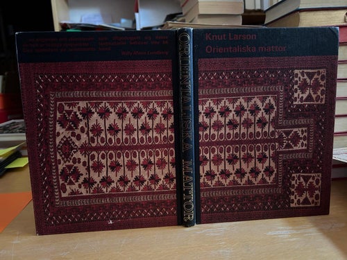 Orientaliska Mattor av Knut Larson, bok, Very Fine plus