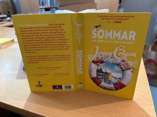 Sommar på den lilla ön i havet av Jenny Colgan, bok, very good plus