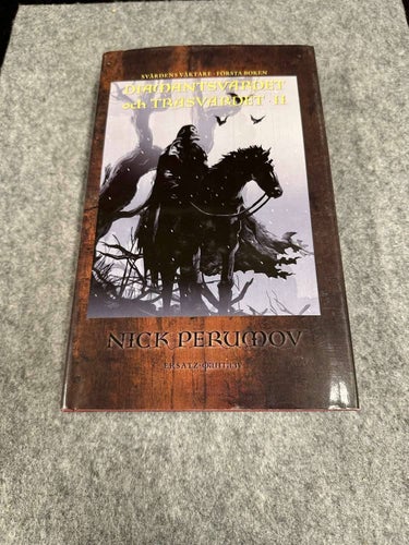 Nick Perumov - Diamantsvärdet och Träsvärdet II - Svärdens väktare första boken