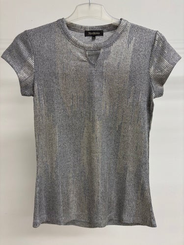 Alice Bizous, lyxig skimrande topp i unik design!