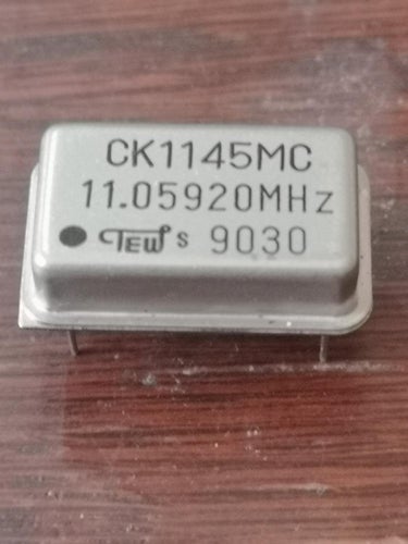 Oscillator Kvartskristall 11.05920 MHz DIL-14