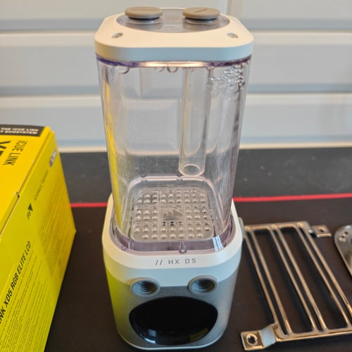 Corsair iCUE LINK XD5 RGB ELITE LCD Pump/Reservoir Combo + iCUE LINK System Hub