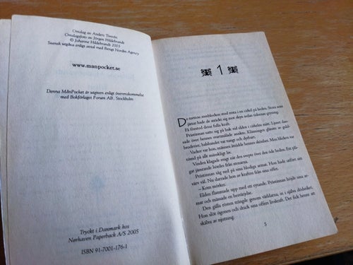 Idun av Johanne Hildebrandt. Bok. Very Fine plus