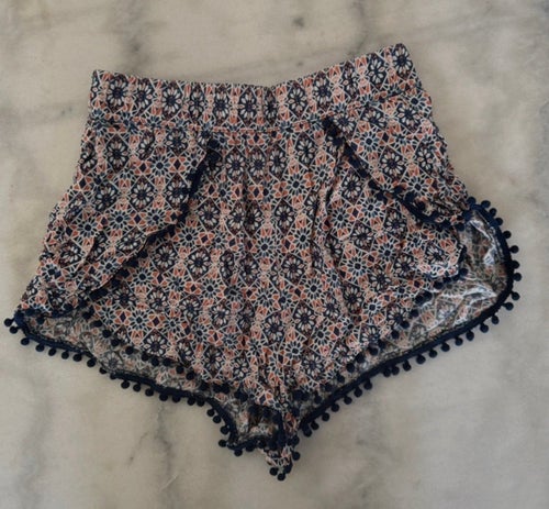 H&M Divided flerfärgade shorts - storlek 34