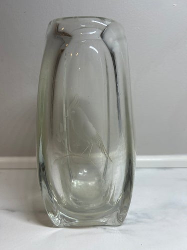 Glasvas med fågelmotiv 19 cm hög