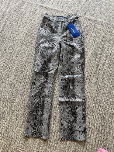 Karl Lagerfeld Jeans svart, vit byxor, storlek 26