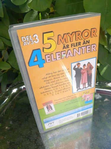 VHS videoband 5 Myror är fler än 4 elefanter Del 3 av 3 KULT