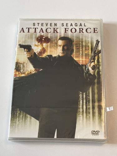 Attack force (Steven Seagal & Lisa Lövbrand, 2006). Inplastad DVD