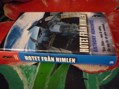 BOK, HOTET FRÅN HIMLEN, ANTHONY HOROWITZ
