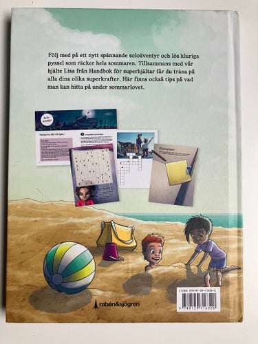 Handbok för Superhjältar: Sommarlovsbok av Agnes och Elias Våhlund, 2020