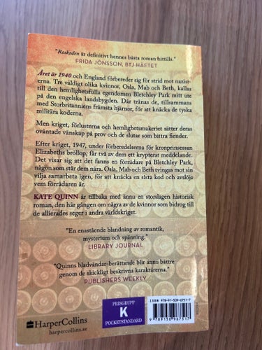 Roskoden – Kate Quinn (pocket)