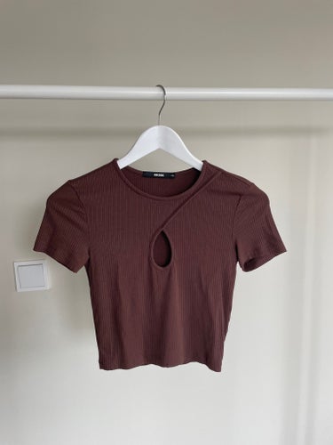 BIK BOK brun topp, storlek XS