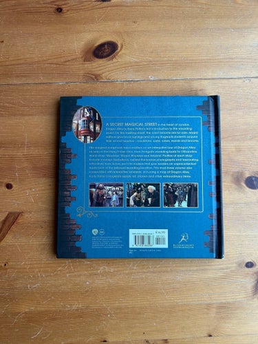 Harry Potter: Diagon Alley Movie Scrapbook, Engelska. (2018)