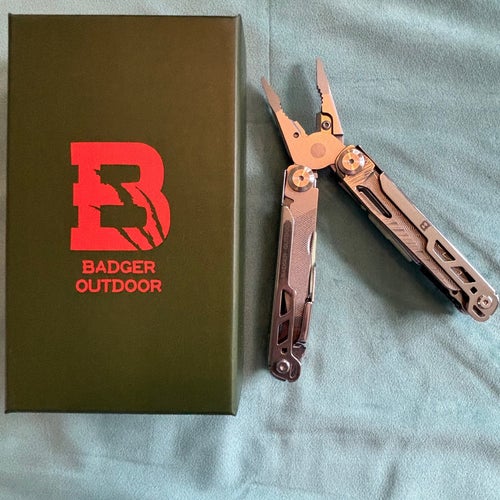 Badger Outdoor Venom Multitool