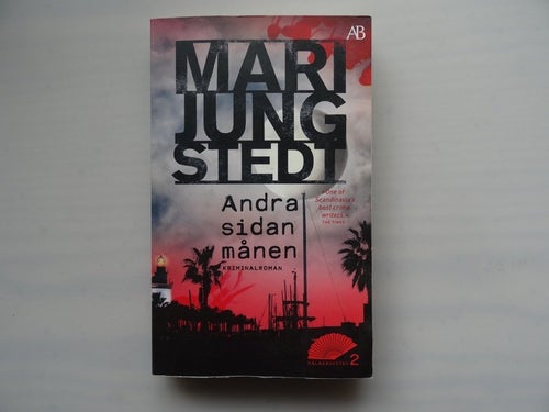 Andra sidan månen av Mari Jungstedt, Kriminalroman, pocket