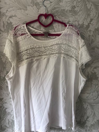H&M+ vit topp, storlek M