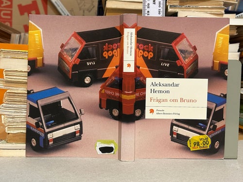Frågan om Bruno av Aleksandar Hemon. Bok. Very Fine plus
