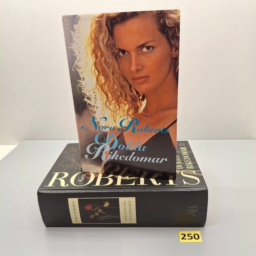 Nora Roberts x2 Bokpaket med hårdpärm - Se bilder för titlar